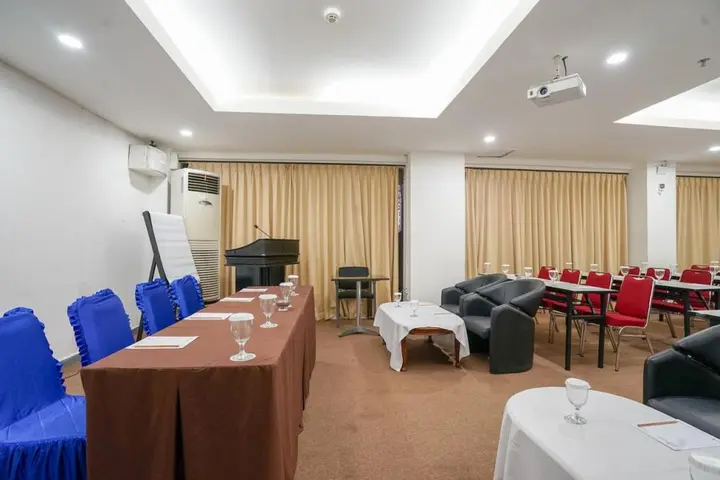 Палембанг: SUPER OYO Collection O 166 Hotel Princess