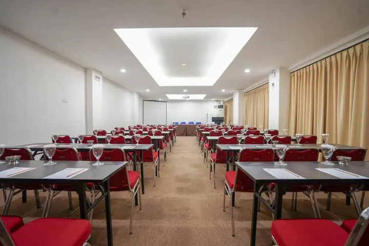 Палембанг: SUPER OYO Collection O 166 Hotel Princess