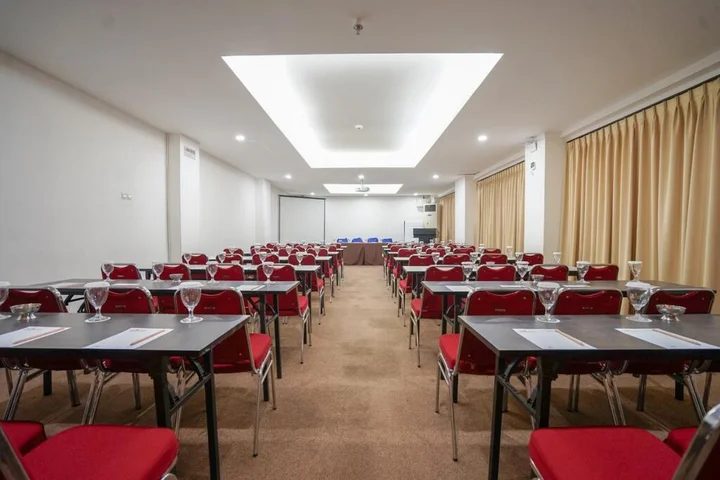 Палембанг: SUPER OYO Collection O 166 Hotel Princess