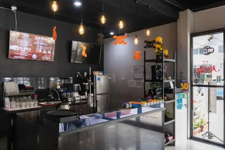 Медан: Capsule Inn Medan