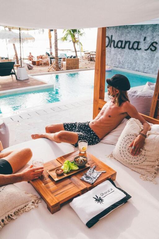 Лембонган-Айленд: Ohana's Beachfront Resort & Beach Club
