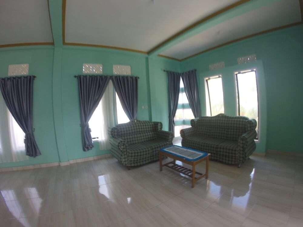 Artha Homestay Tomia — фото 6