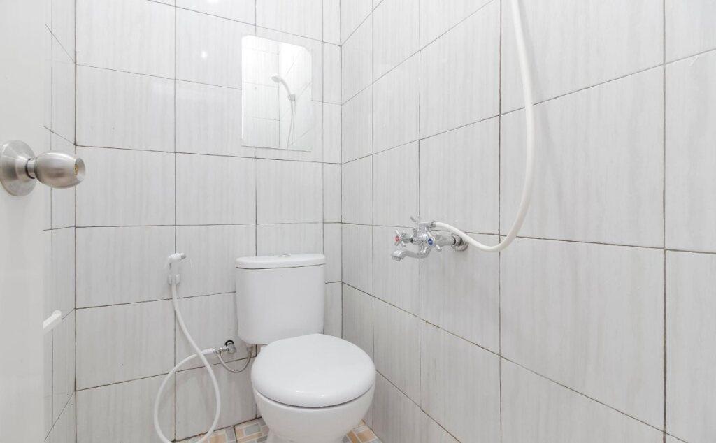Тангеранг: RedDoorz Plus near Budi Luhur University Jakarta