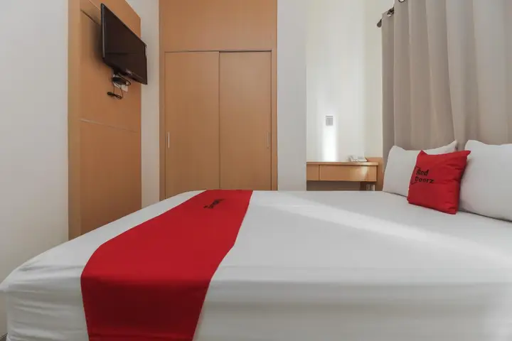 RedDoorz Plus near Galaxy Bekasi — фото 4