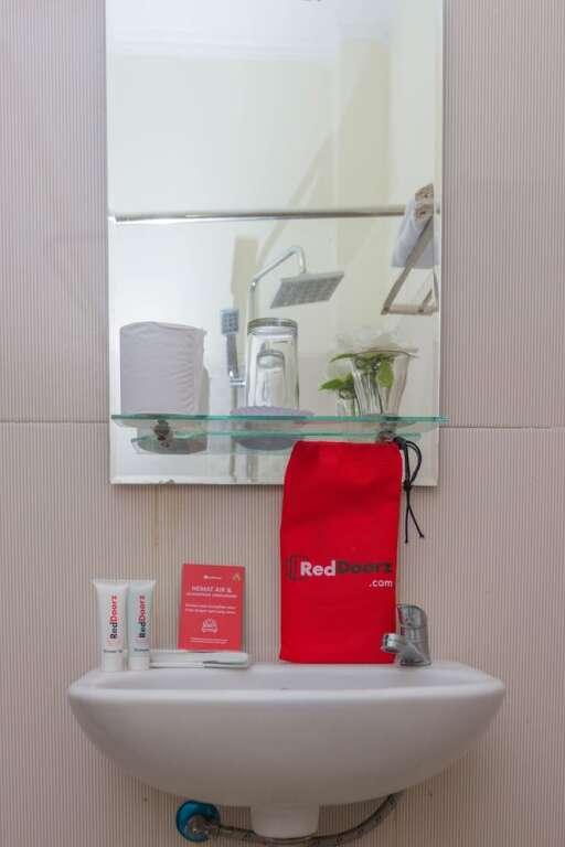 Бандунг: RedDoorz Plus near Trans Studio Mall 4