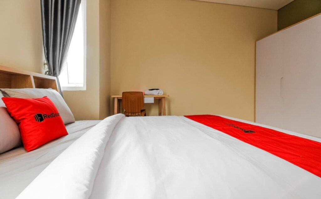 Джакарта: RedDoorz @ Cilandak Barat