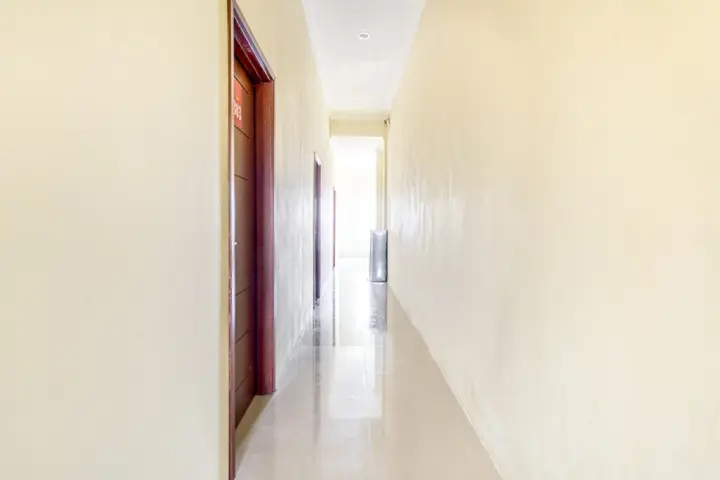 Сурабая: RedDoorz @ Rungkut