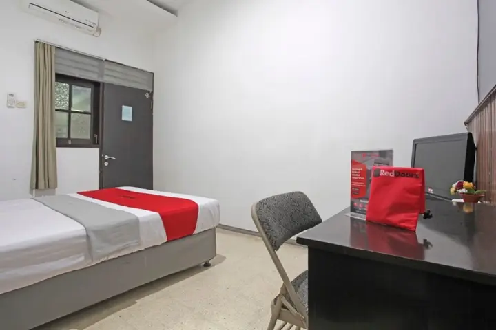 Маланг: RedDoorz @ Soekarno Hatta 2