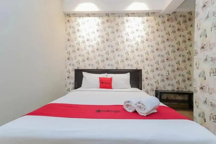 Маланг: RedDoorz Plus @ Riverside Malang