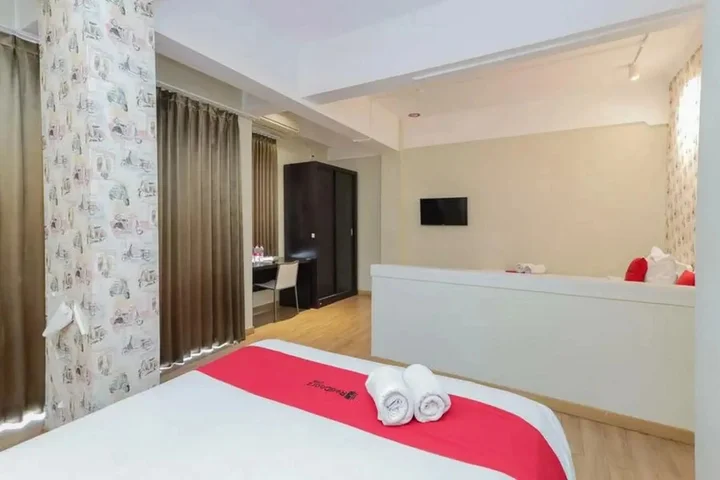 Маланг: RedDoorz Plus @ Riverside Malang
