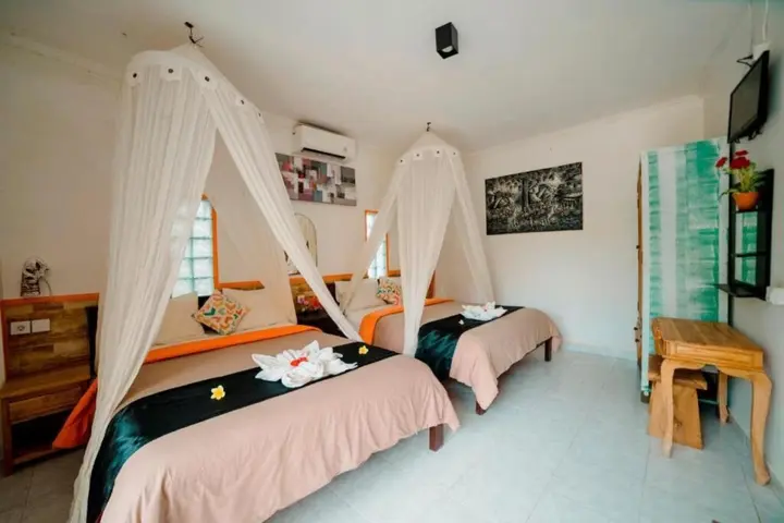 Лембонган-Айленд: The Canda Villas
