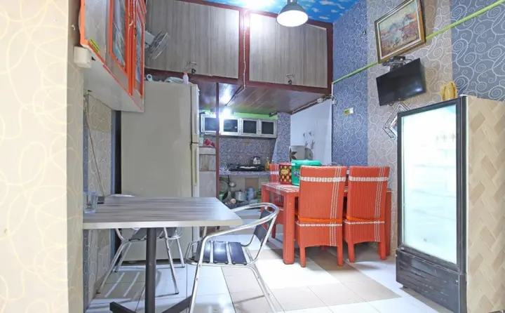 Депок: RedDoorz near Perumnas Seturan