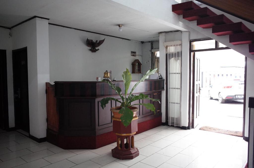 Сукабуми: RedDoorz near Alun-alun Kota Sukabumi