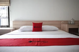 Сукабуми: RedDoorz near Alun-alun Kota Sukabumi