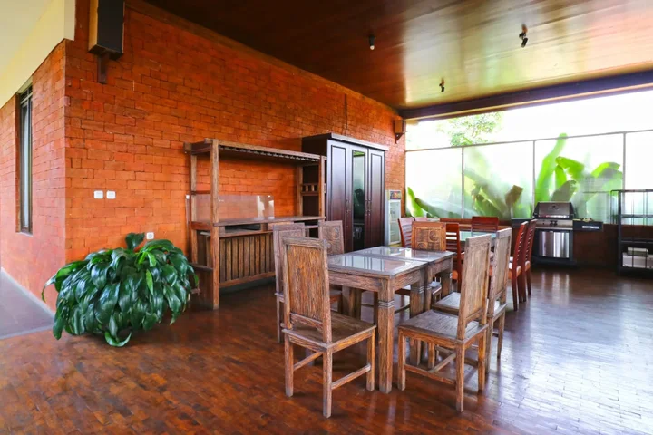 Паромпонг: Villa Gardenia Bandung