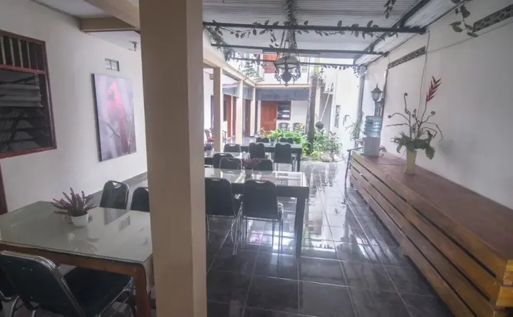 Депок: OYO 198 Emdi House Seturan