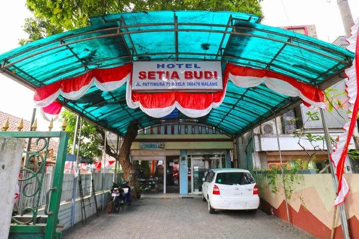 Маланг: Hotel Setia Budi