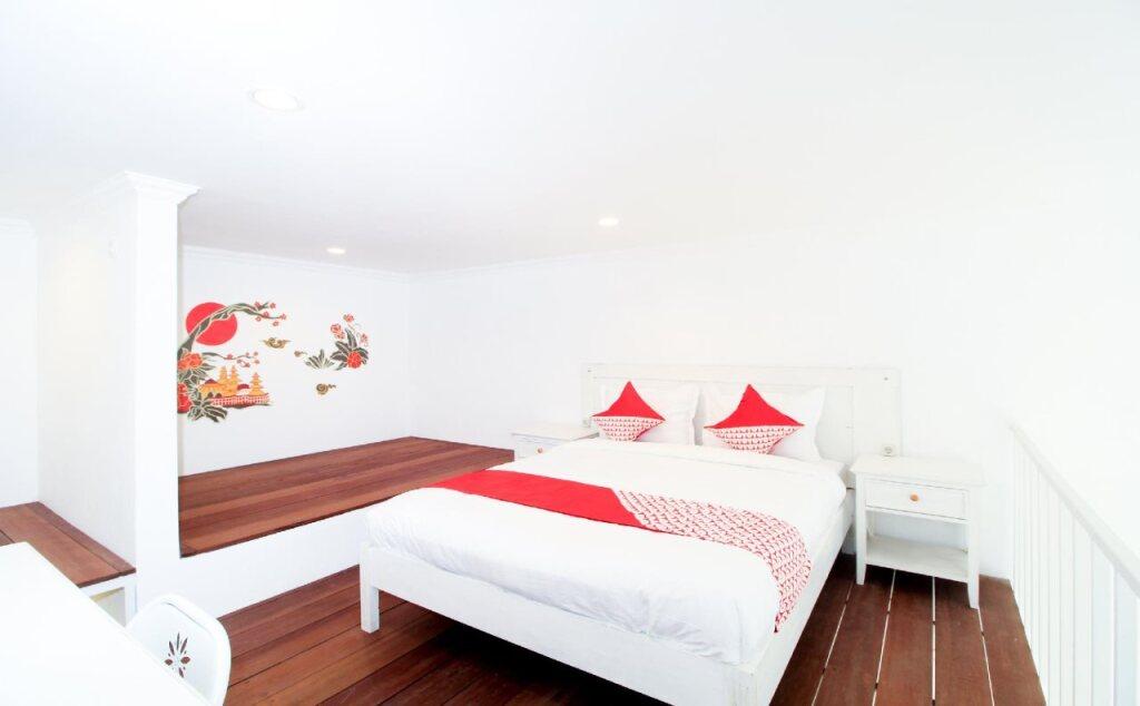 Сурабая: OYO 204 Blessing Residence