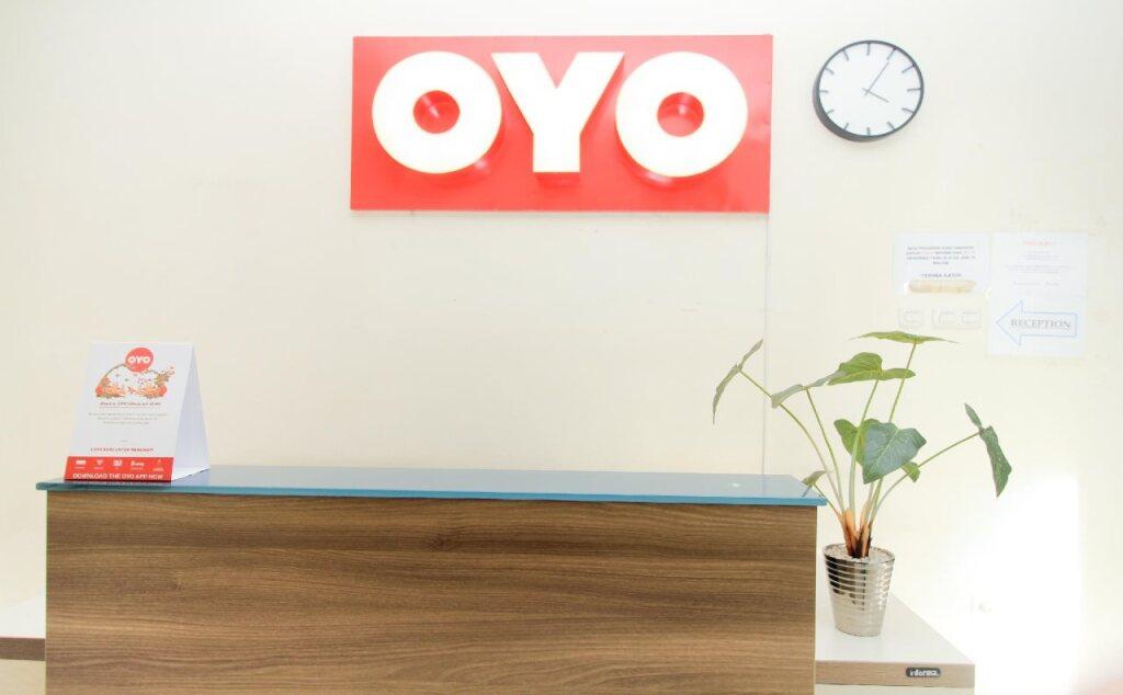 Сурабая: OYO 204 Blessing Residence