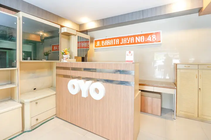 Сурабая: OYO 164 Ang's Residence