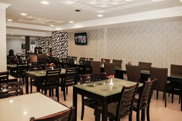 Медан: OYO 238 Hotel Grand Darussalam Syariah