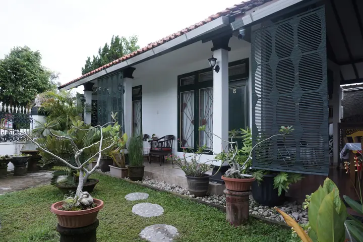 Депок: OYO 244 Griya Cemara Homestay