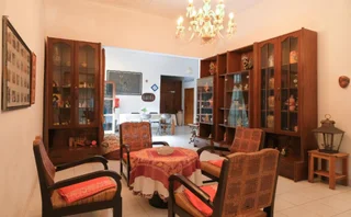 Депок: OYO 244 Griya Cemara Homestay