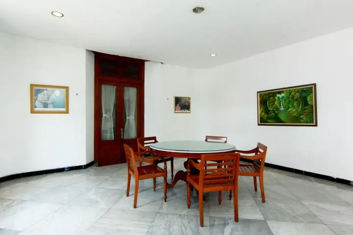 Джокьякарта: Hotel Limaran