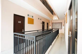 Сурабая: OYO 240 Audah Sevana Syariah Hotel