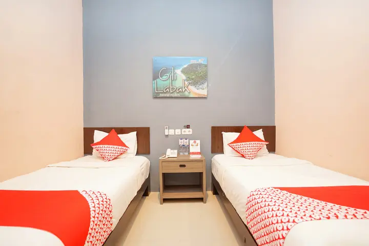 Сурабая: OYO 240 Audah Sevana Syariah Hotel