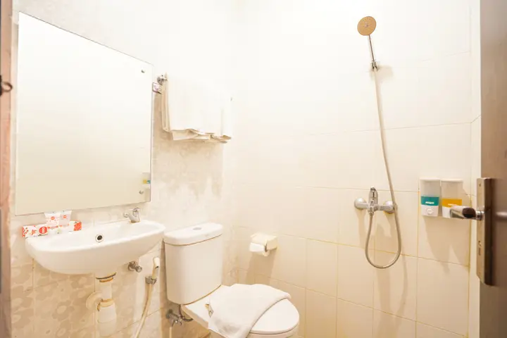 Сурабая: OYO 240 Audah Sevana Syariah Hotel