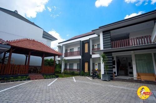 Депок: Retras Hostel