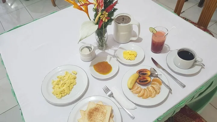 Рантепао: Madarana Hotel