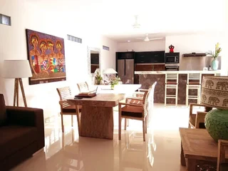 Керобокан: Villa Frantick