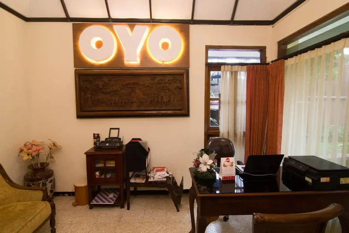 Депок: OYO 261 Sasono Putro Guest House