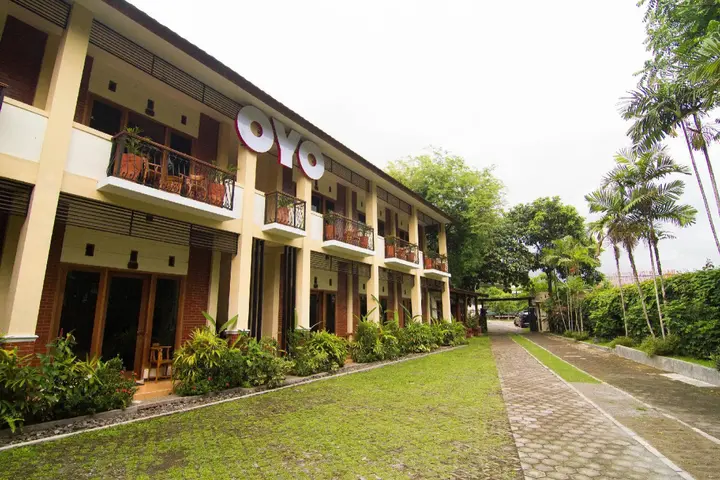 Депок: OYO 261 Sasono Putro Guest House