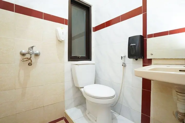 Сурабая: OYO 275 Hotel Kita