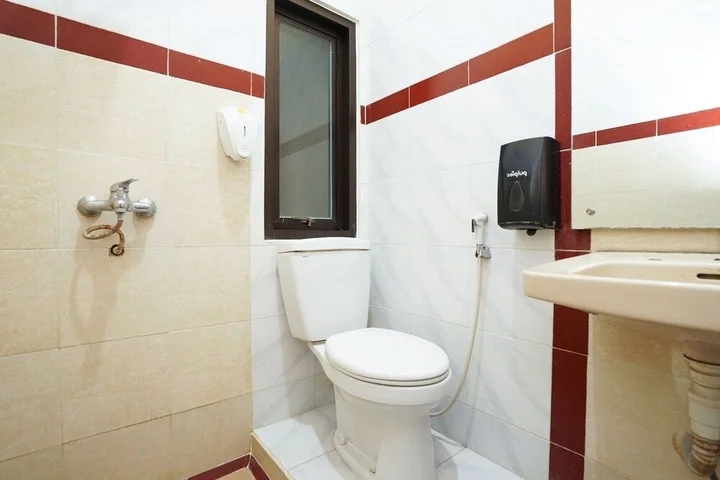 Сурабая: OYO 275 Hotel Kita