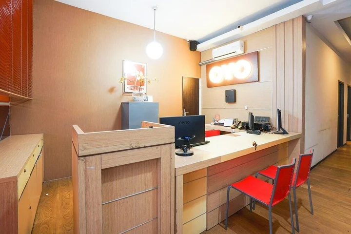Сурабая: OYO 275 Hotel Kita
