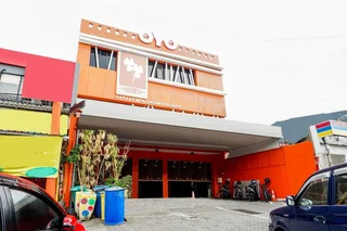 Сурабая: OYO 275 Hotel Kita