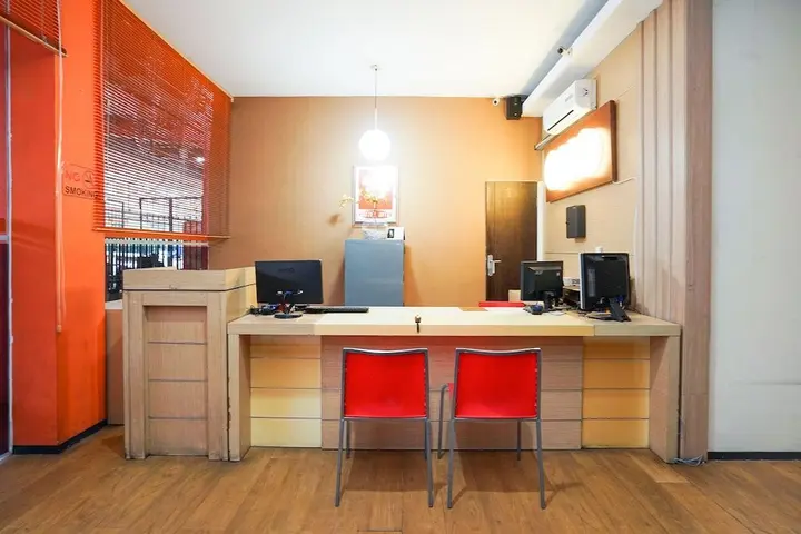 Сурабая: OYO 275 Hotel Kita