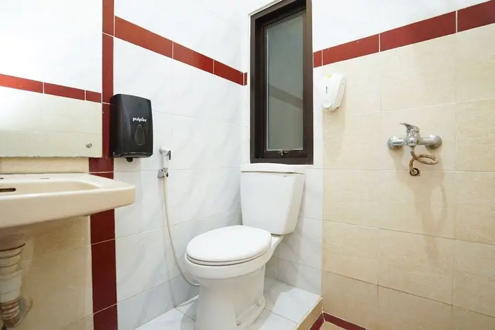 Сурабая: OYO 275 Hotel Kita