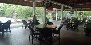 Каликбукбук: Rini Hotel