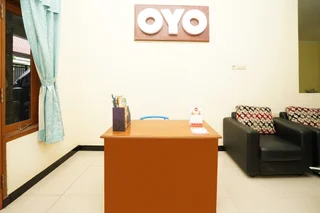 Маланг: OYO 302 Karolin Homestay