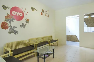 Депок: OYO 265 Nurdiono House Kentungan