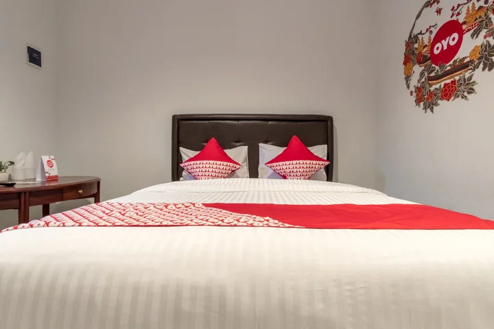 Медан: Super OYO 283 Helvetia Residence