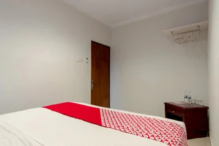 Медан: Super OYO 283 Helvetia Residence