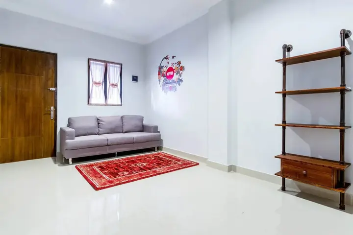 Медан: Super OYO 283 Helvetia Residence