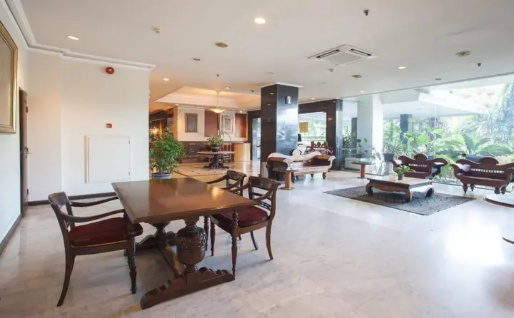 Сурабая: RedDoorz Plus @ Surabaya City Center