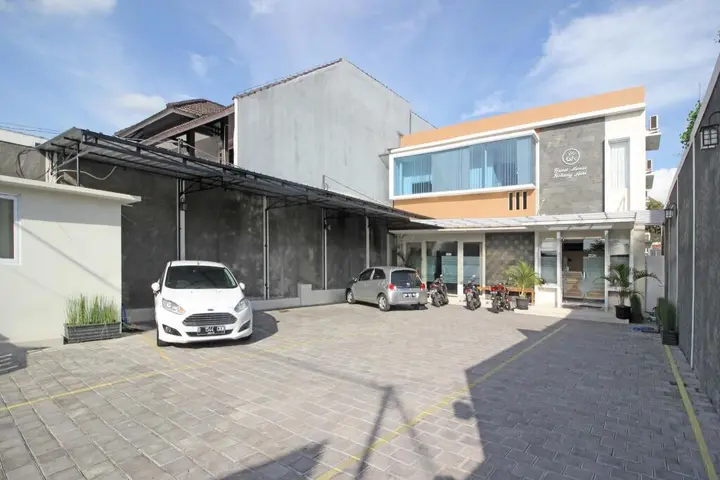 Батуретно: RedDoorz near AMIKOM Yogyakarta